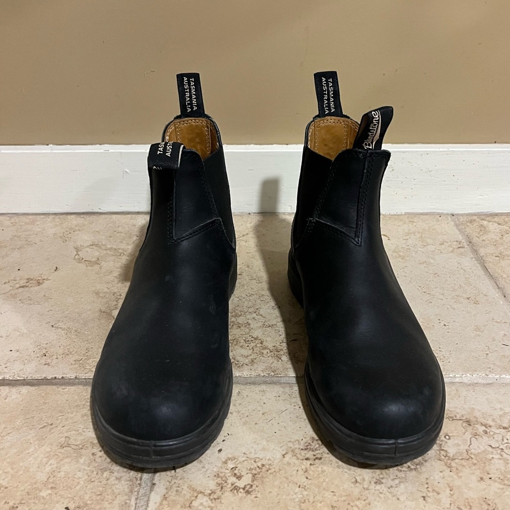 Blundstone Black Chelsea Boots, black size 9